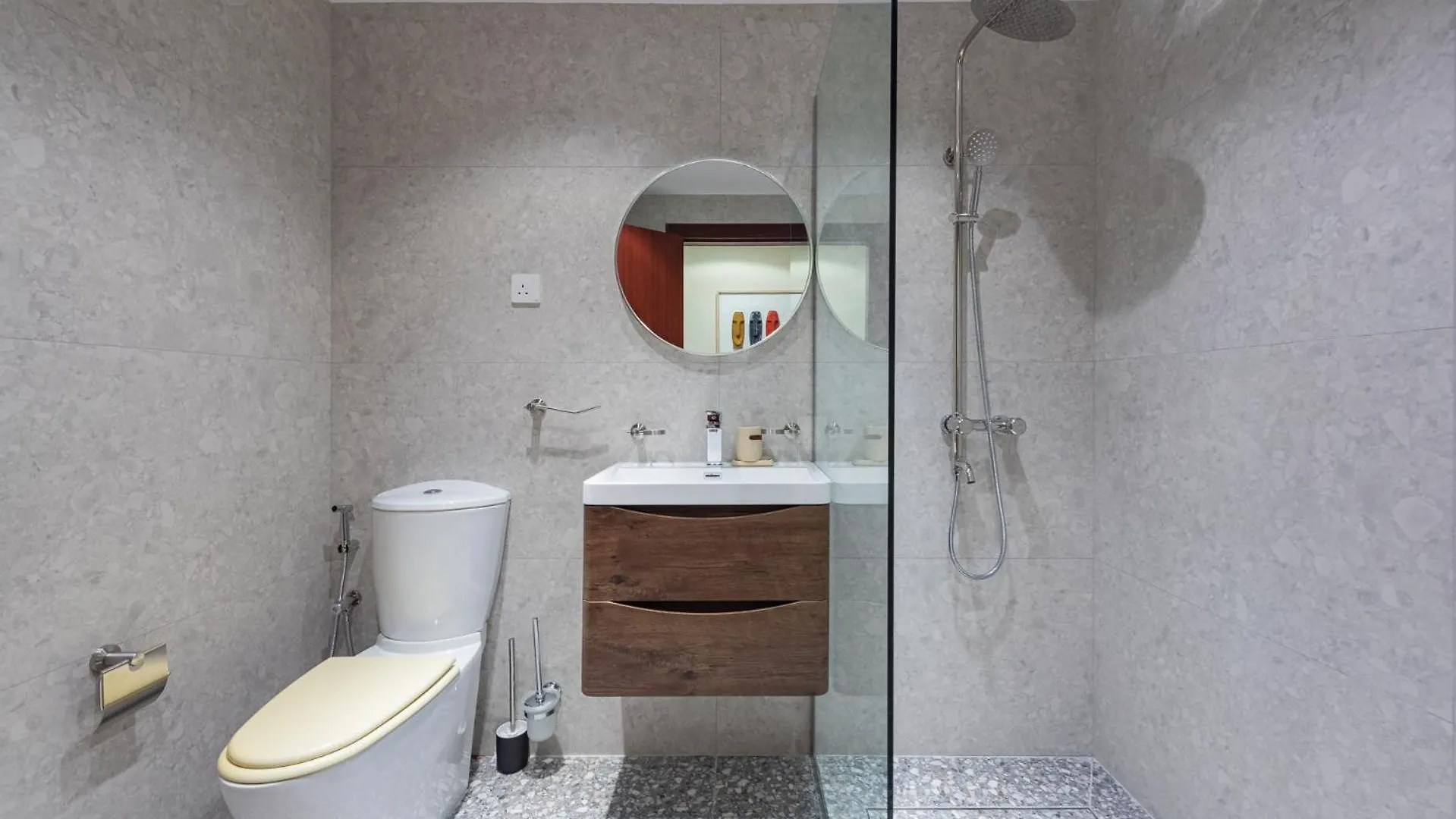 Rimal 4, Jbr- Elegant 2 Br Apartment Dubai